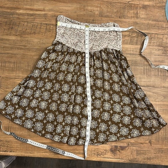 Basil & Maude All Silk Skirt or Strapless Top. Stretch smocked at top Size large - Picture 7 of 11